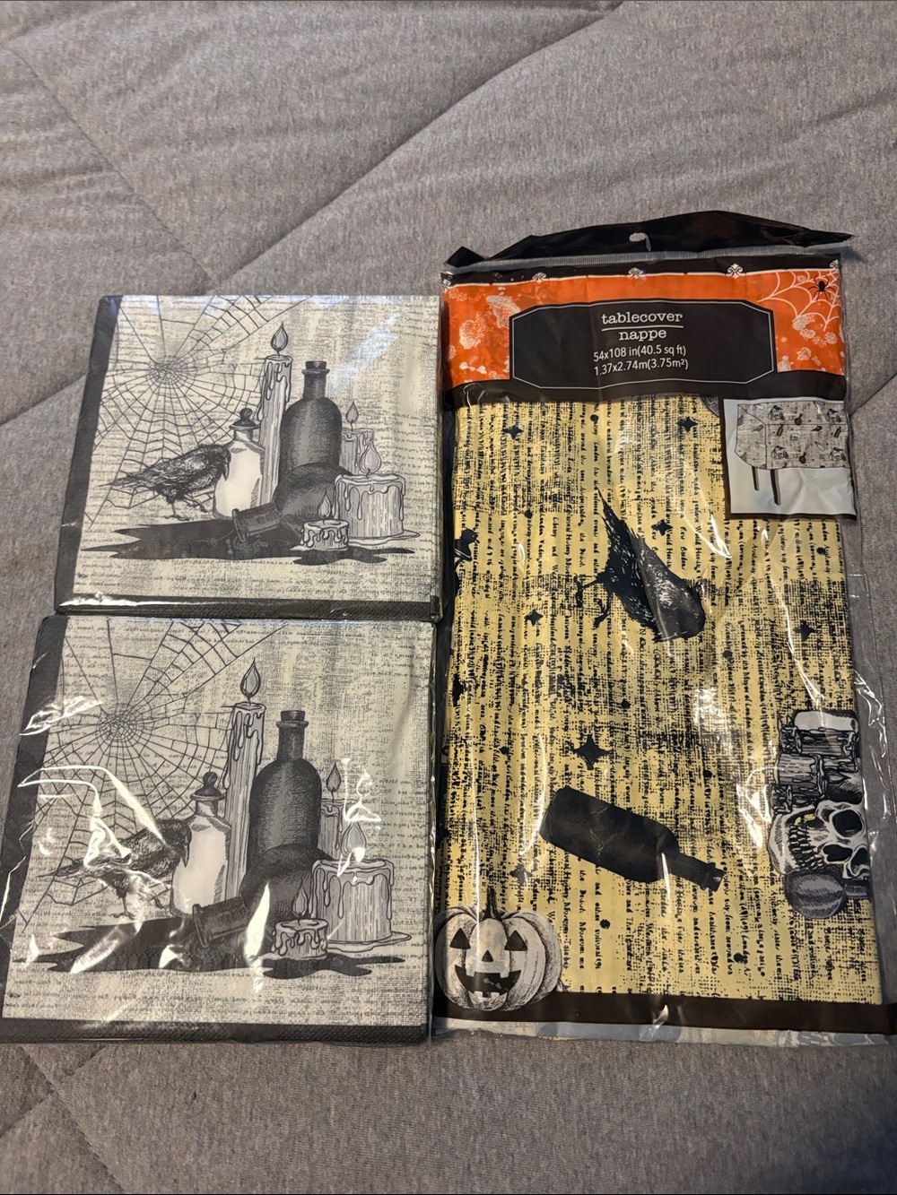 Halloween Raven & Candle Tablecover and Napkins Set - Black/Cream